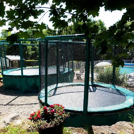 Mobile Auvergne شاليه بيس إيه سانت أناستيز